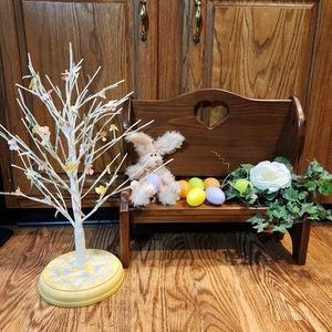 Vintage Hallmark Easter Spring Tree Centerpiece